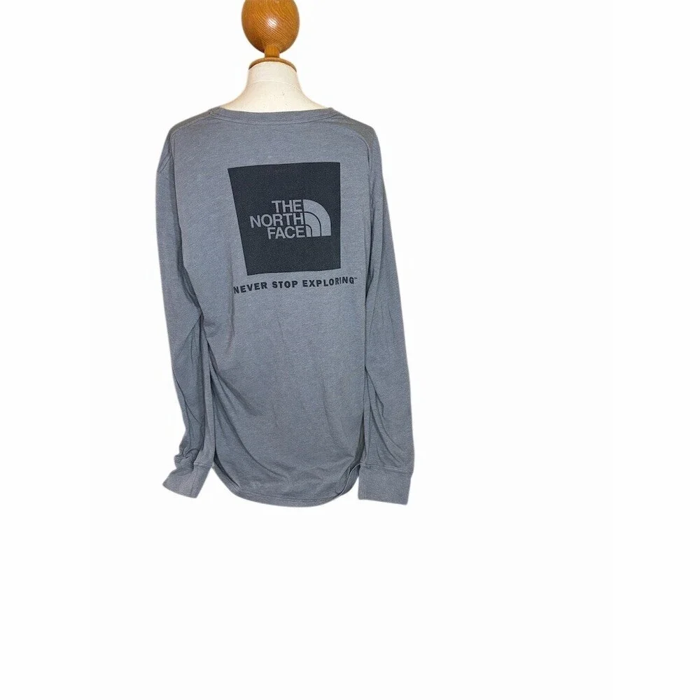 The North Face T-Shirt Mens Size L Heather Gray Long Sleeve Logo Crew Neck